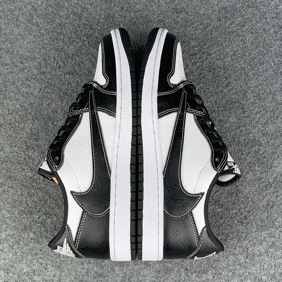 (Custom) Air Jordan 1 Sneakers 'Midnight Opulence' - product view 3