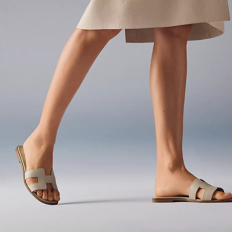 Minimal Double H Logo Slides - product view 14