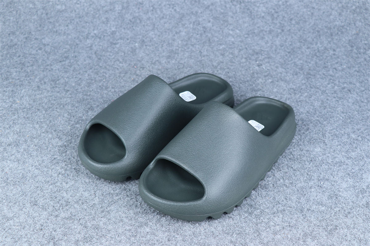 Yeezy Slides 'Granite' - product view 9