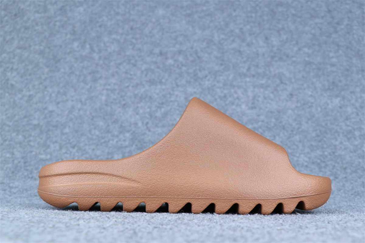 Yeezy Slides 'Flax' - product view 2