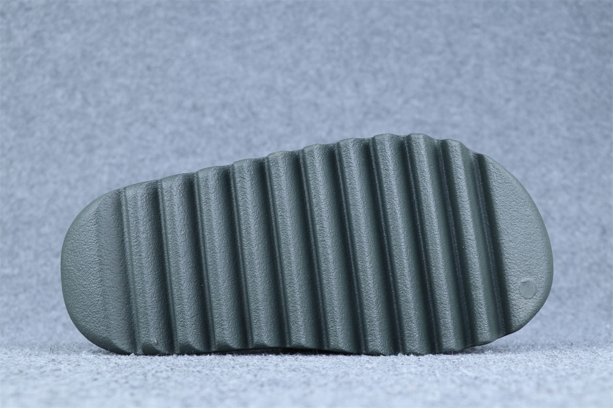 Yeezy Slides 'Granite' - product view 3
