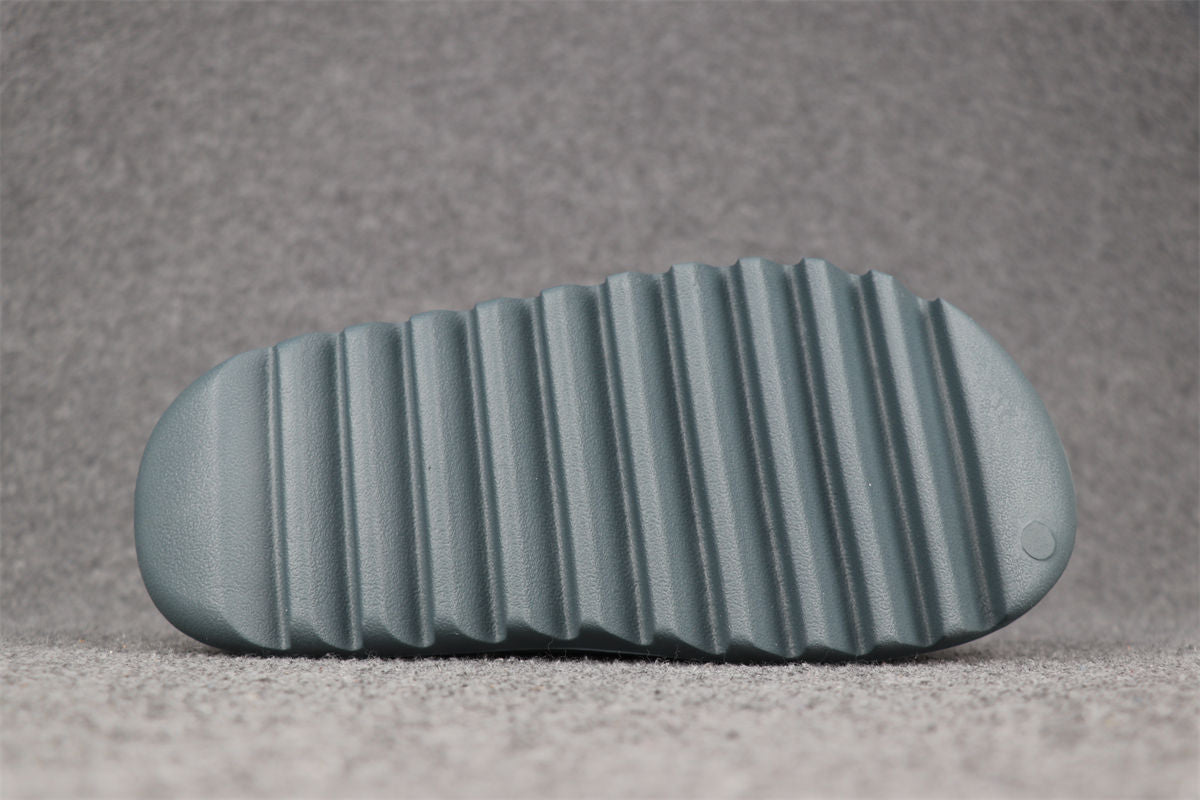 Yeezy Slides 'Slate Marine' - product view 3