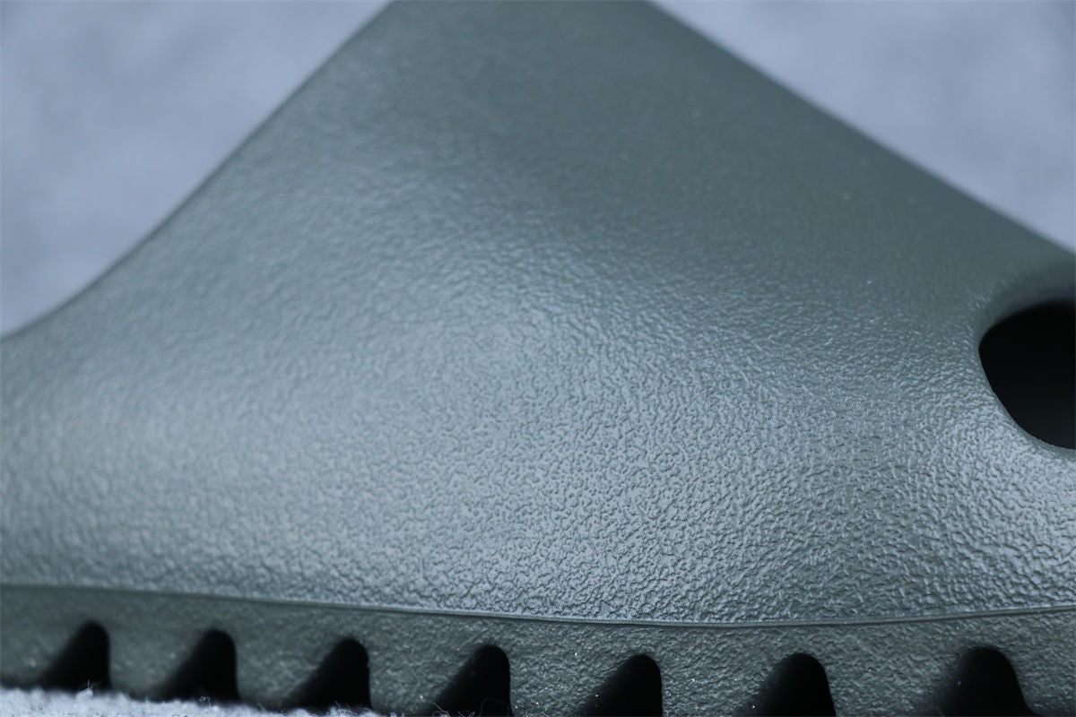 Yeezy Slides 'Granite' - product view 5