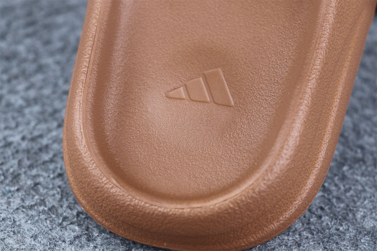 Yeezy Slides 'Flax' - product view 6